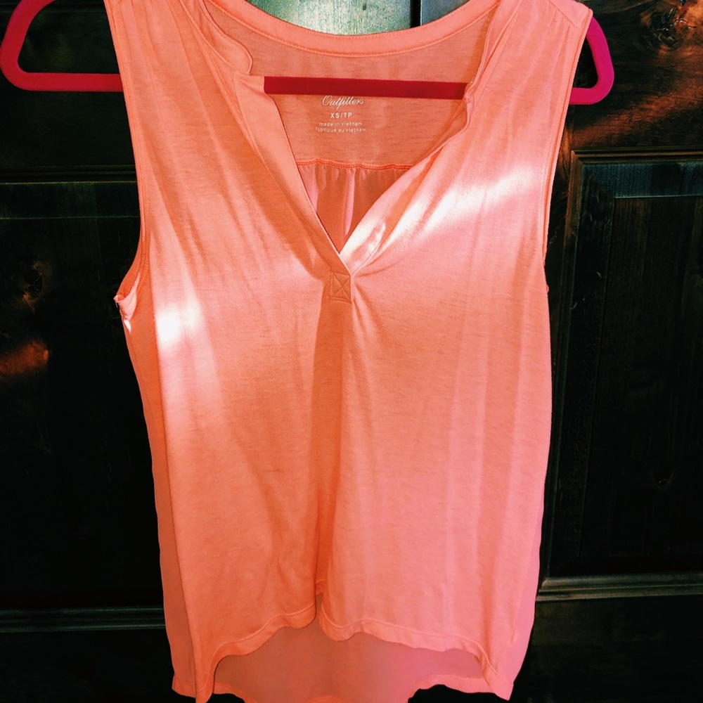 Neon pink tank top